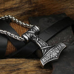 Hammer vedhæng med viking symbol