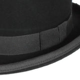 Elegant bowlerhat Standardtitel