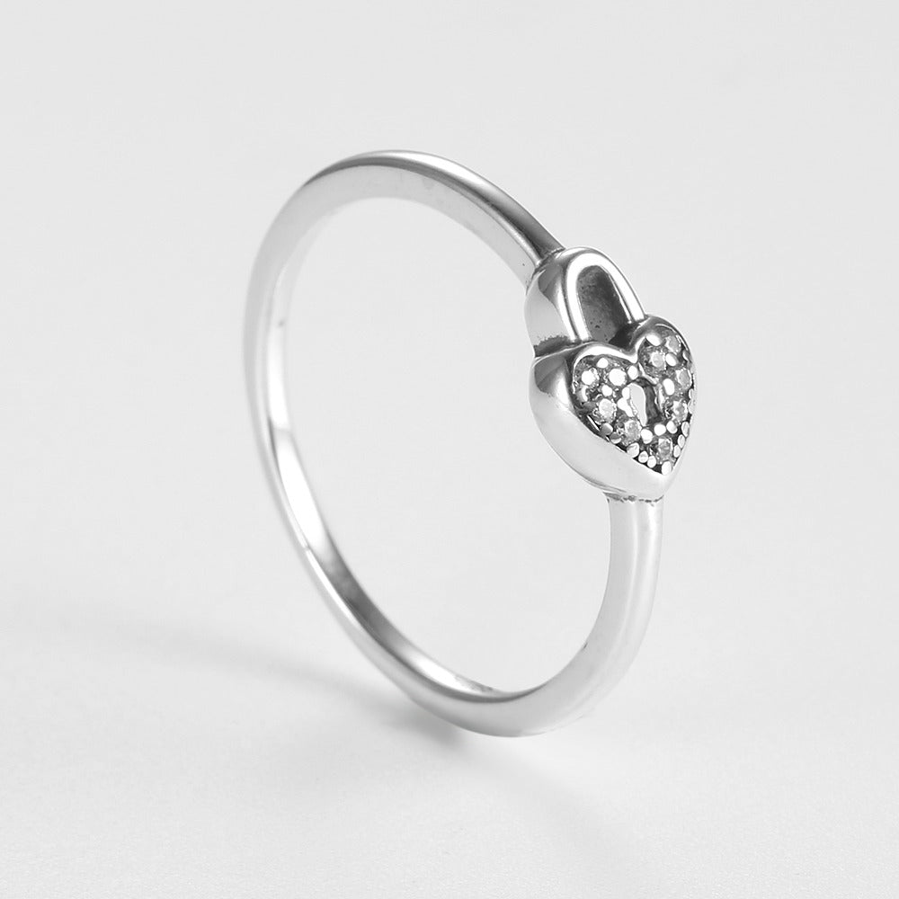 Hjerte ring med hængelåsdesign | 1001 Smykker