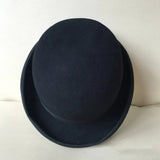 Mørkeblå bowlerhat