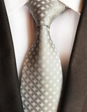 Sølvfarvet slips