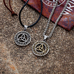 Triquetra vedhæng stål