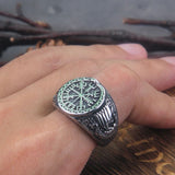 Vegvisir emblem ring